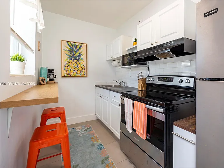 1625 Fletcher St #1 — Photo 5