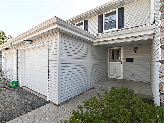 2nd image of 14 Whitcomb Circle