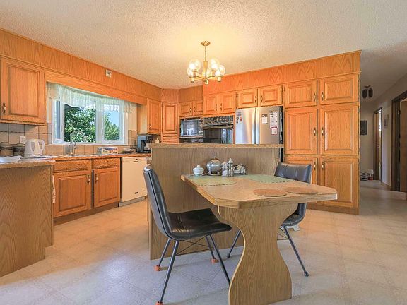 2nd image of 5904 59th St