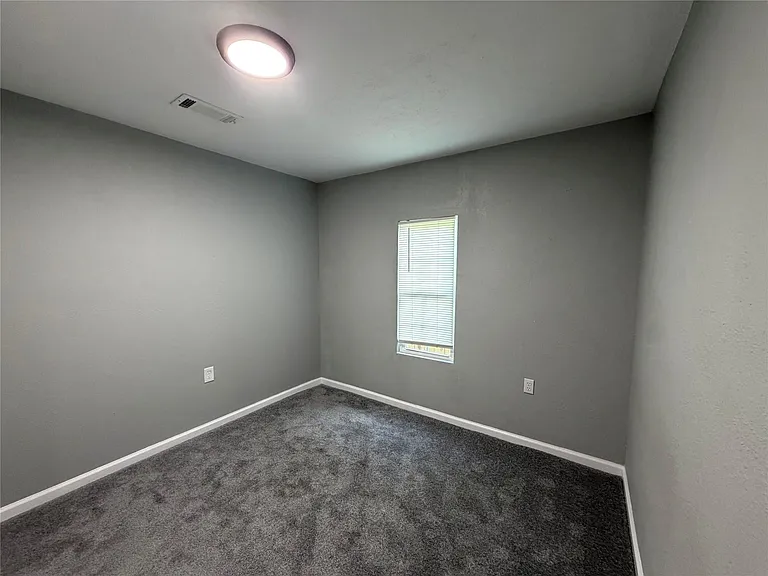 2508 S Texas Ave — Photo 12