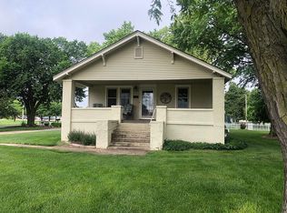 801 N Broadway Ave, Sterling, KS 67579