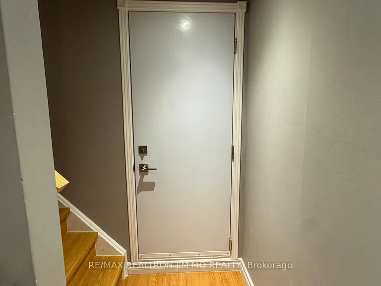 50 Reginald Cres #BASEMENT — Photo 15