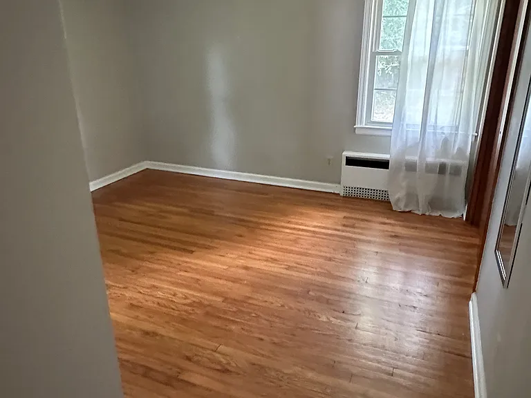 13 N Greenwood Ave — Photo 7
