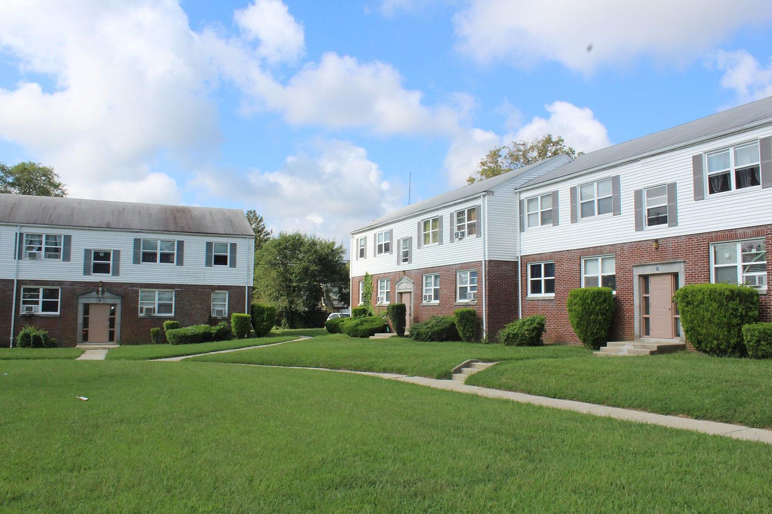 1006 S Main St Pleasantville Nj 08232 Apartments For Rent Zillow