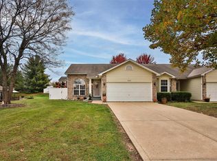511 Woodview Meadows Ct, Wentzville, MO