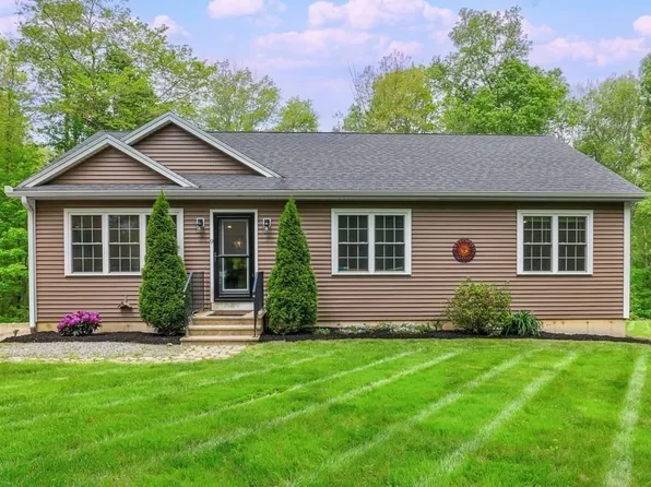 9 Walker Rd, North Brookfield, MA 01535