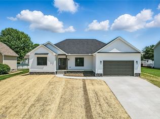 260 Michaels Ct, Cortland, OH 44410