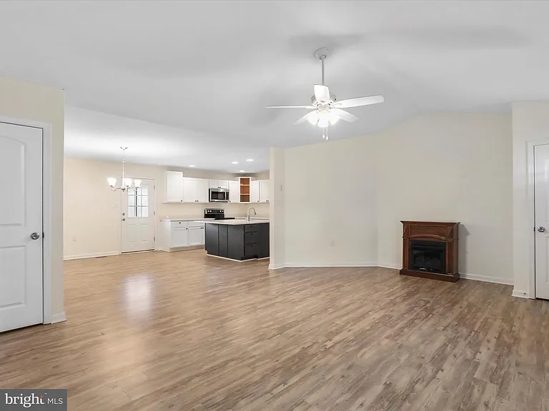 159 Mountain View Dr — Photo 5