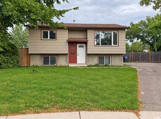 1721 H AVENUE N, Saskatoon, SK S7L 5A5