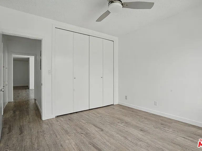 930 3rd St #303 — Photo 29