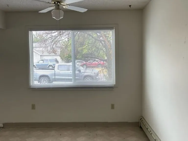 412 N 19th Ave — Photo 5