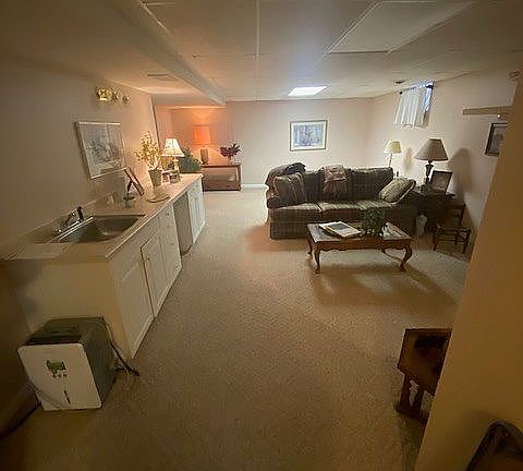 4th image of 2121 Lorton Ave