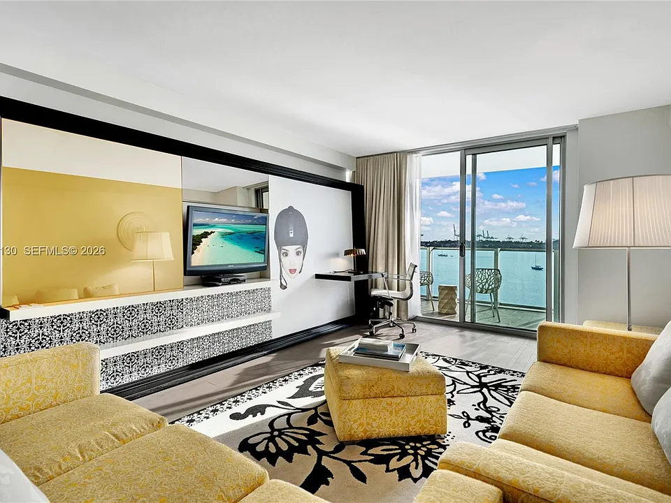 1100 West Ave #514