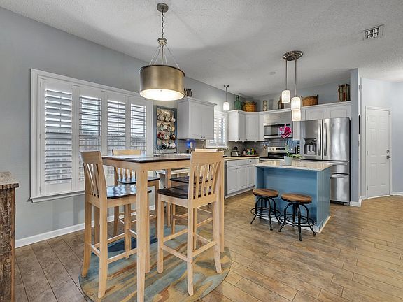 3rd image of 5095 Mint Hill Ct