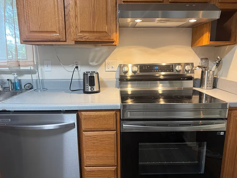 238 W Skyline Dr — Photo 16