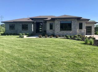 22321 Ponderosa Rd, Gretna, NE 68028