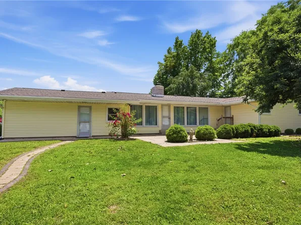 804 Pennsylvania Ave, Windsor, IL 61957