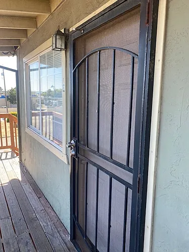 1539 Humboldt St Photo 1