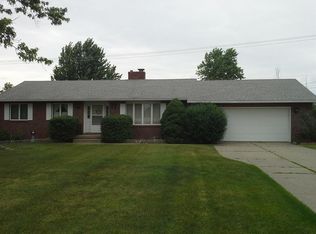 6122 Hill Rd, Swartz Creek, MI 48473