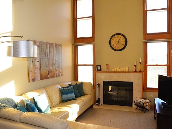 2nd image of 10321 Arrowwood Dr