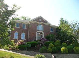 1046 Tall Trees Dr, Pittsburgh, PA