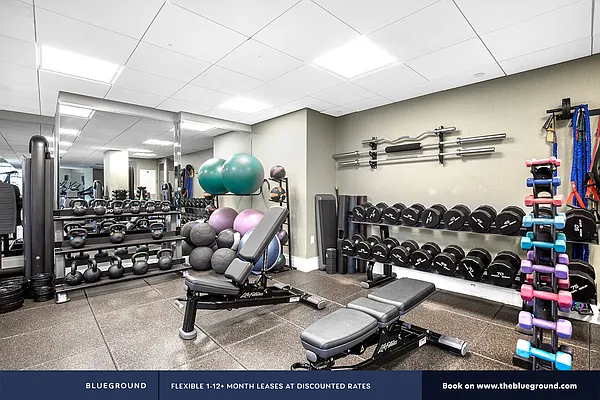 Rented by The Blueground | media 110