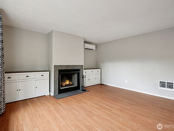 4th image of 12804 NE 8th Place