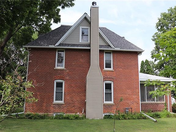 2nd image of 35725 5th Street