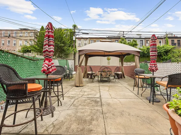 621 Putnam Avenue image 16 of 17