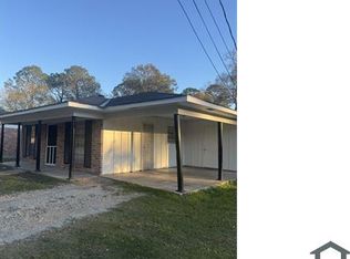 359 4th Ave, Chickasaw, AL 36611