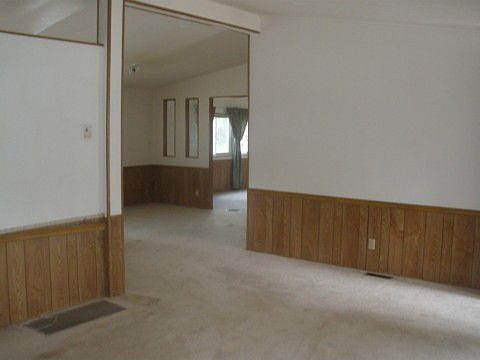 2nd image of 28 River Bend Dr