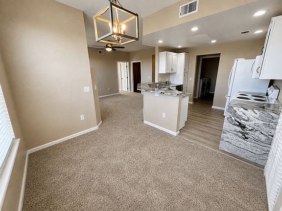 4th image of 7440 S Blackhawk St Unit 11108