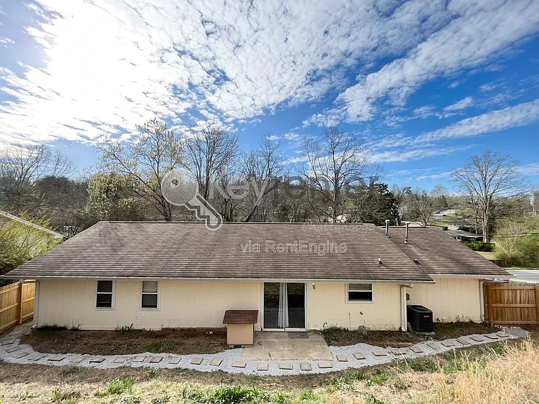 801 Ely Rd — Photo 11