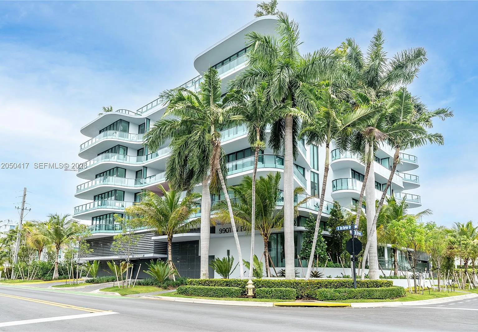 Alana Bay Harbor Island — Photo 1