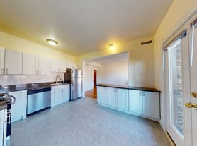 1135 Commonwealth Ave