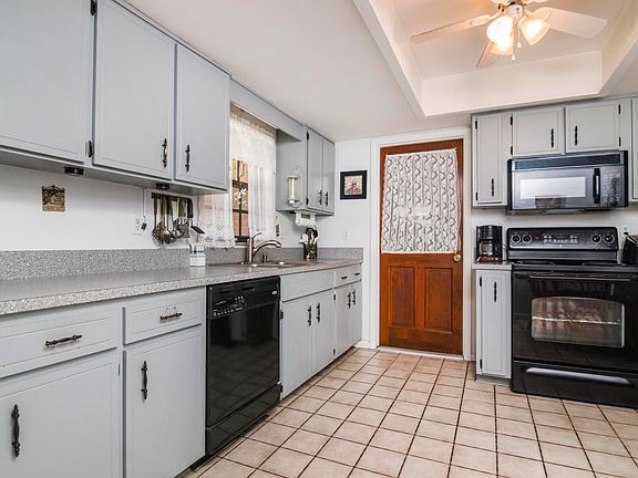 4th image of 1704 S Eden Cir
