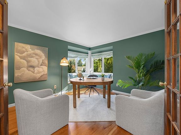 3rd image of 501 Sanddollar Ct