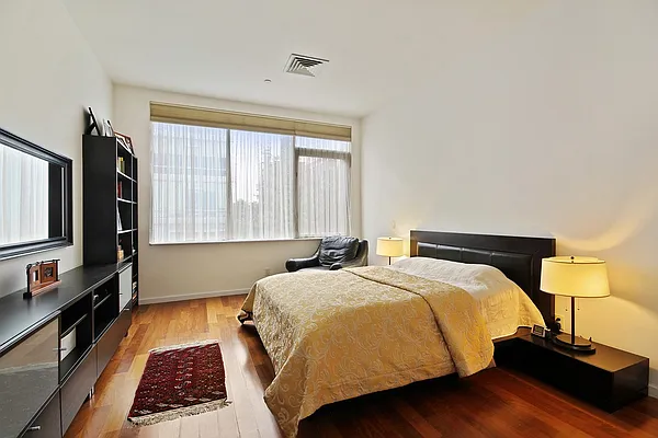 Rented by Corcoran | media 11