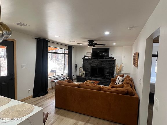 4th image of 3051 Antelope Trl