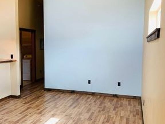 4th image of 630 N 5th St W APT 203
