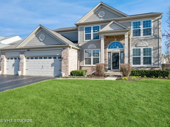 962 Meadowlark Ct, Antioch, IL 60002