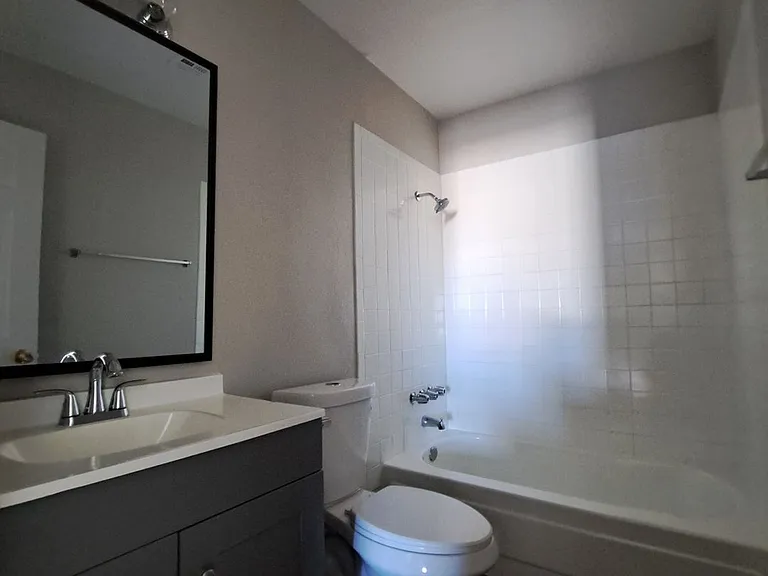 3417 Civic Center Dr — Photo 13