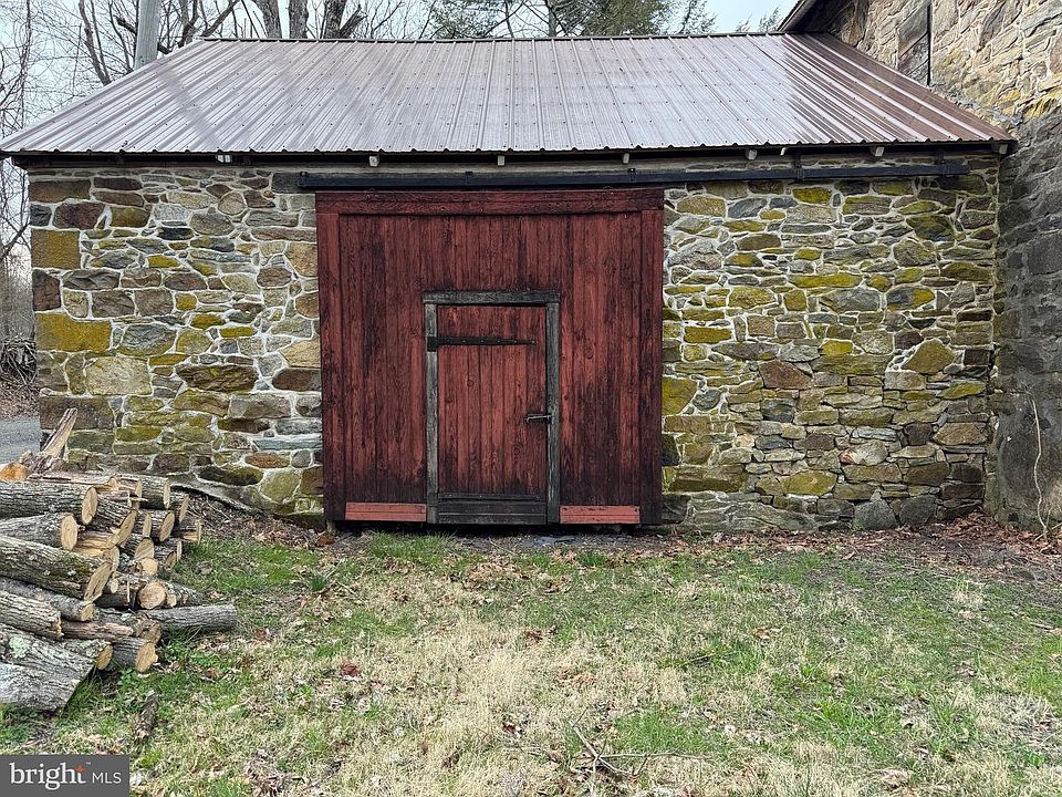 1st image of 142 Township Rd