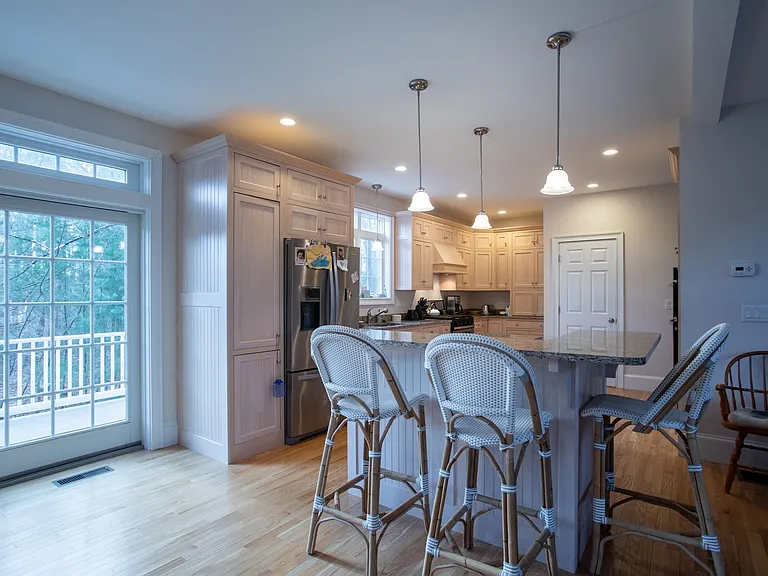 156 N Shore Rd — Photo 12