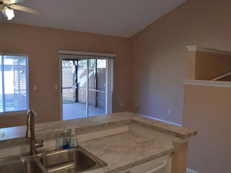 1321 Eagle Ln — Photo 3