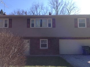 4587 Ridgedale Dr, Akron, OH 44319