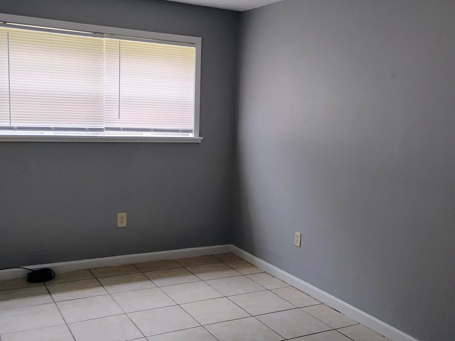 4 bed, 1.5 bath, 1000 sqft, $1,450 — Photo 3