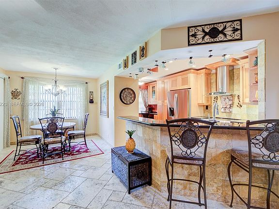 5th image of 8987 W Sunrise Blvd