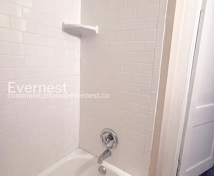 2304 22nd St SW — Photo 20
