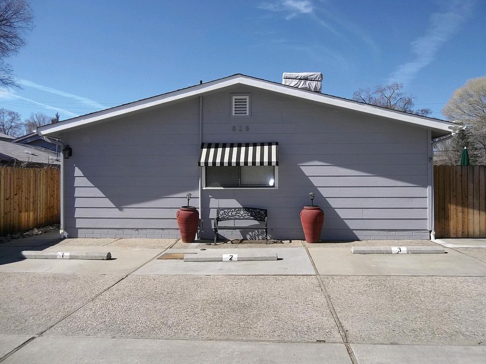 Single story Furnished apartment with Assigned Parking